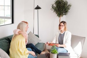 couples-therapy-with-a-psychologist-to-solve-famil-2024-10-15-23-00-54-utc